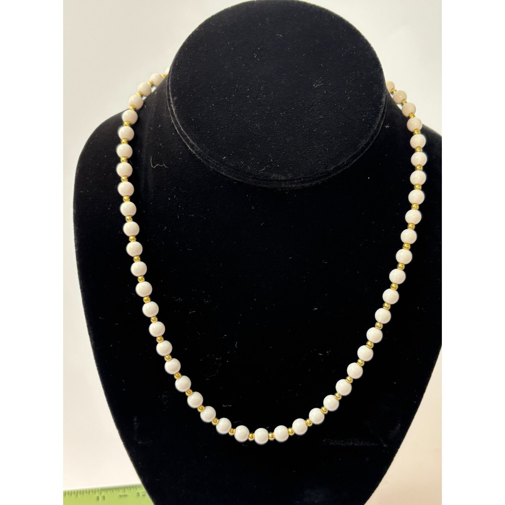 Choker Necklace Vintage Monet Signed White and Gold Tone‎ Beads on Delicate